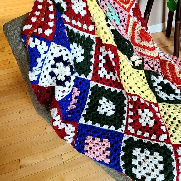 Granny square multicolored throw blanket Afghan. - Picture 3 of 11